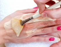Causes and treatment of peeling skin on the fingers Why peel off the pads of the fingers